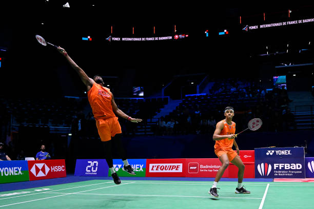 反手击球不再难!羽毛球反手动作细节解析