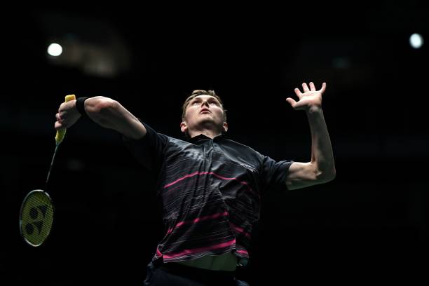 从站姿到移动：儿童羽毛球步法入门指南