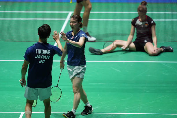 羽毛球杀球实战应用：时机与落点选择