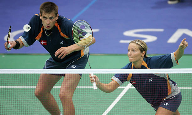 羽毛球场地面积多少？国际标准尺寸全解析