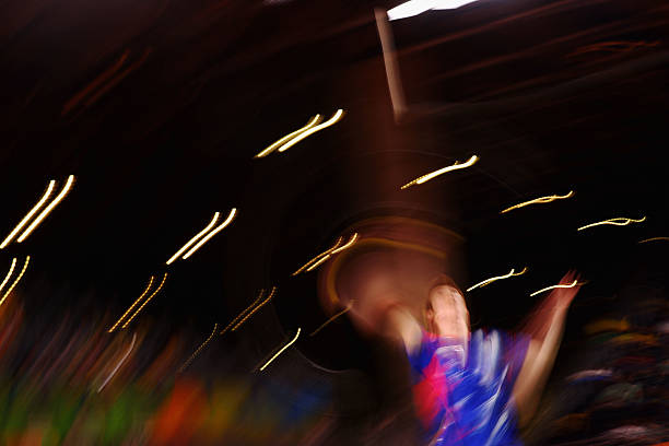 羽毛球基本规则分类：单打与双打的核心区别