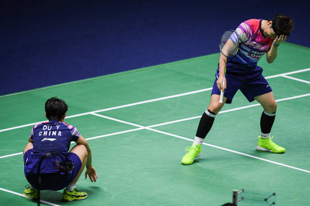 高远球挥拍动作分解：发力技巧与身体协调训练