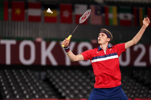 500元以内高性价比羽毛球拍推荐