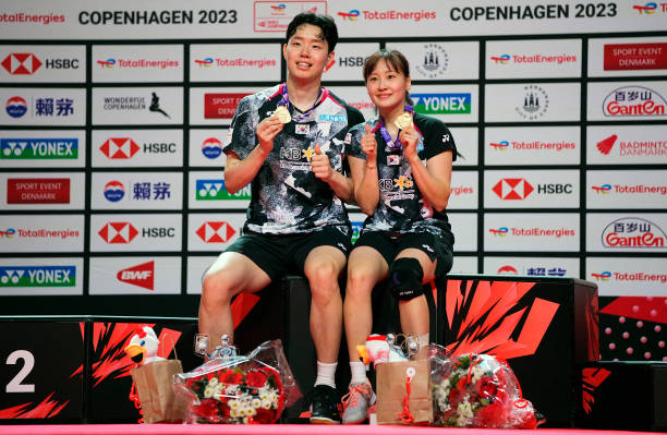 从身高体重看谌龙的技术特点：力量与灵活性的完美结合