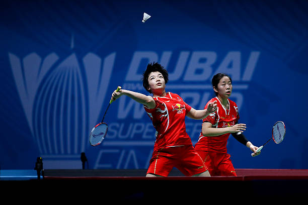 羽毛球扣杀动作常见错误及纠正方法，避免无效发力