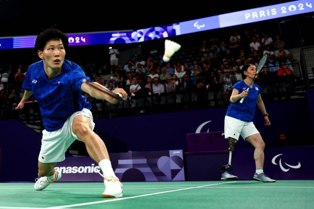 从入门到进阶：少年羽毛球拍选购全攻略