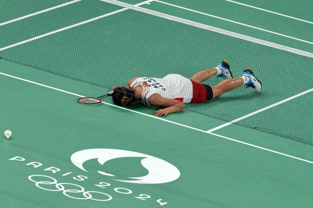 奇左偶右站位法：羽毛球双打如何提高防守效率？