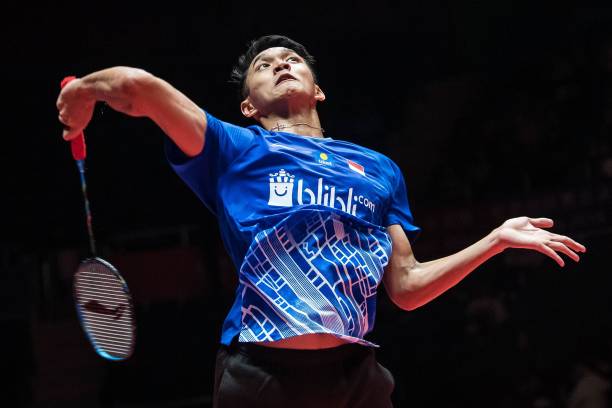 林丹正脸照登热搜，退役生活依旧帅气逼人