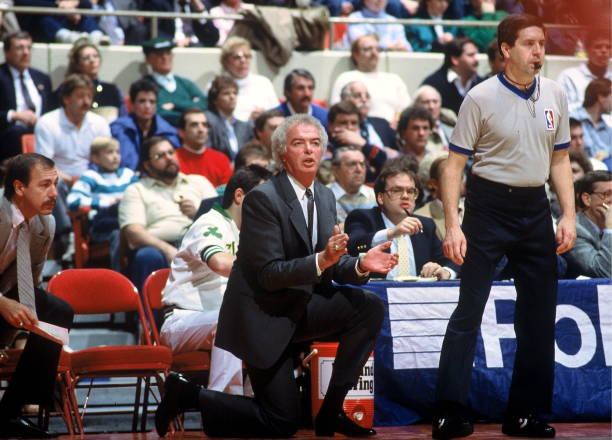 篮球位置详解：从控球后卫到中锋的1-5号位职责