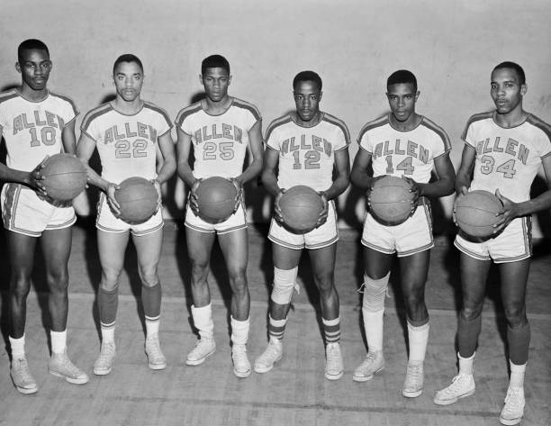 如何通过nba直播比赛观看957免费观看高清NBA赛事？