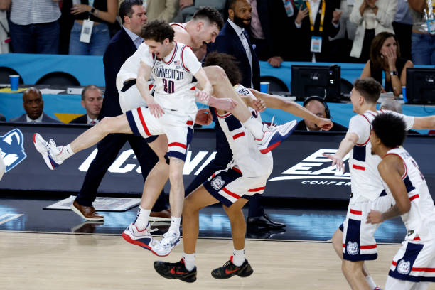 助攻标志的显示方式：王者荣耀助攻图标位置解析