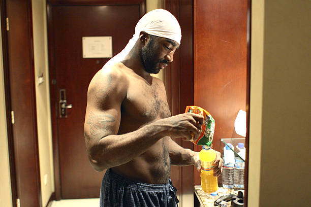 篮球战术视角：大前锋的理想身高分析