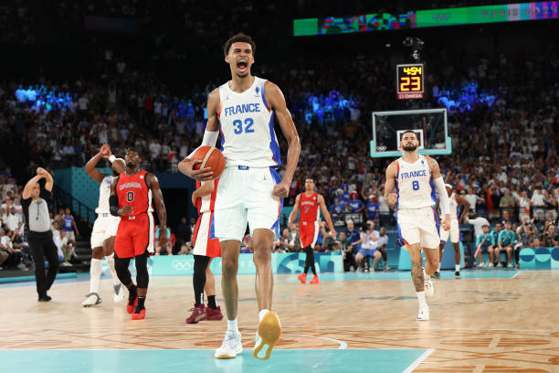 免费与付费：如何选择适合你的篮球直播回放软件