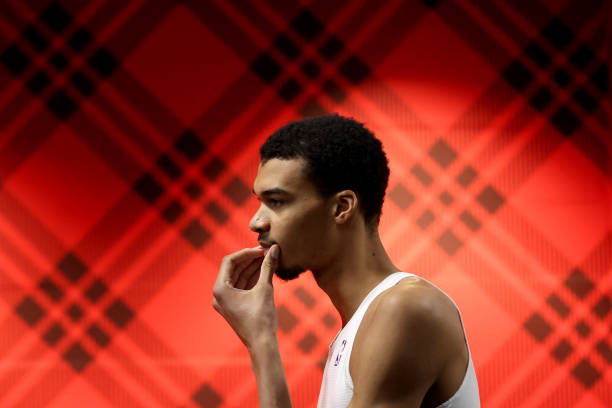 二运犯规是否会导致罚球？规则解析