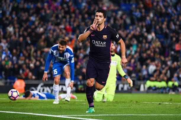 从冲突到失控：那些红黄牌创纪录的经典对决