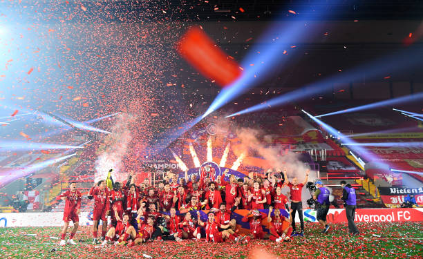 从规则到实践：任意球人墙距离的步数计算方法