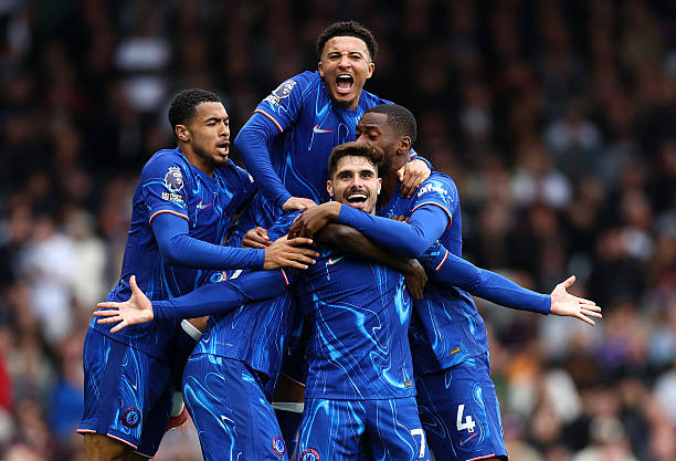 世界足球前十强：哪些国家队占据榜首？