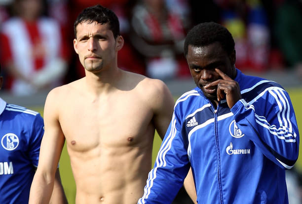 足坛传奇范巴斯滕：三夺金球奖的辉煌成就