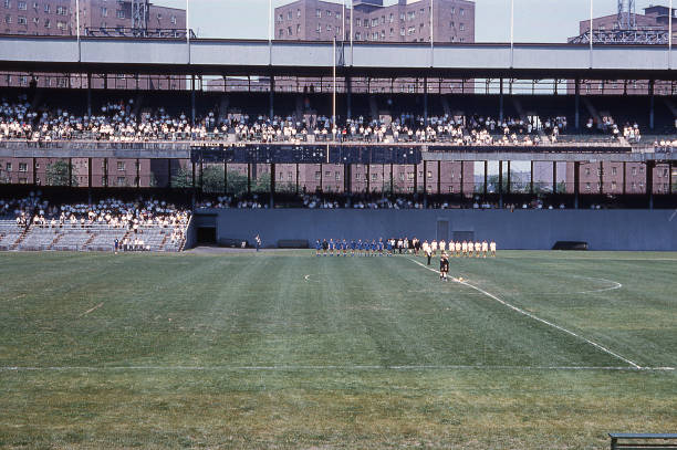 从歌手到时尚女王：维多利亚·贝克汉姆的品牌之路