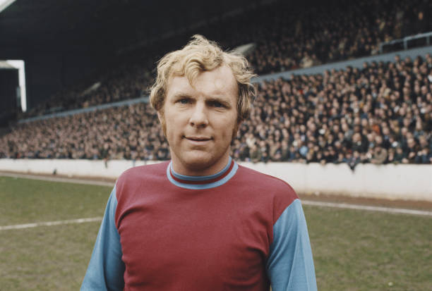 FIFA21梅西位置对比：现实与游戏中的战术差异