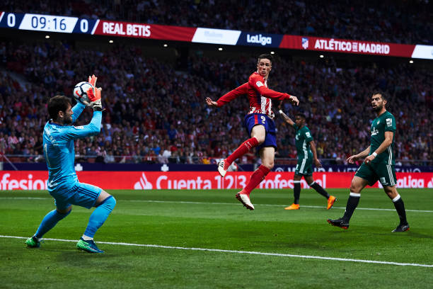 韩国职业足球联赛DS积分榜：争冠与保级形势解析