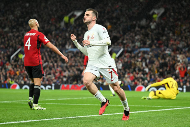 看图写话入门：二年级学生如何描述踢碎玻璃的场景