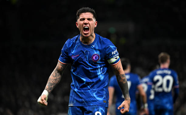 风云足球高清直播在线观看——高清赛事，尽在掌握！