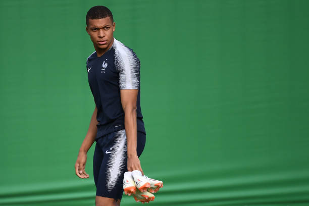 从切尔西弃将到世界级前锋：lh萨拉赫的逆袭人生