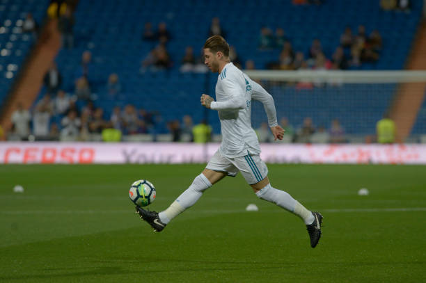 英超官方:萨拉赫当选2月最佳球员,5场4球3助攻闪耀