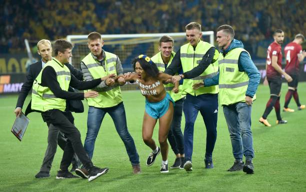 为什么欧冠淘汰队能踢欧联杯?欧战“降级”机制揭秘