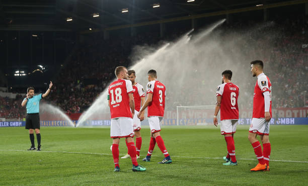 法甲新王诞生？尼斯或朗斯能否打破巴黎垄断？