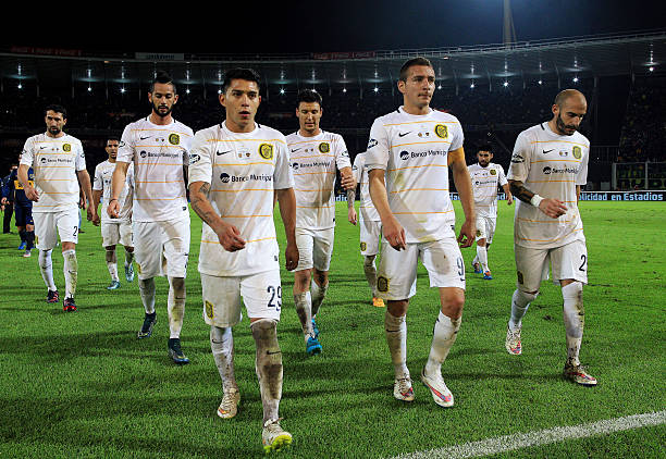 无需解说！卡洛斯这记任意球本身就是传奇