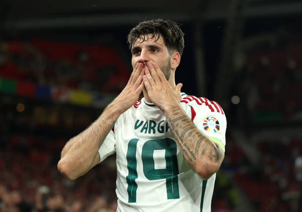 FC足球世界2024破解版:无限点券获取攻略