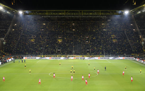 从1998年世界杯英雄到主帅，齐达内再续法国队传奇