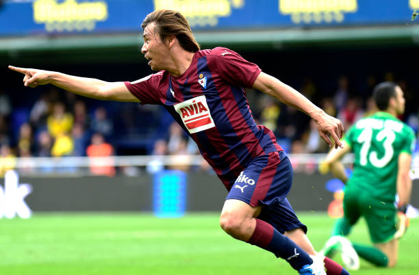 足球赛事复盘利器：比分足球即时比分球探旧的数据价值