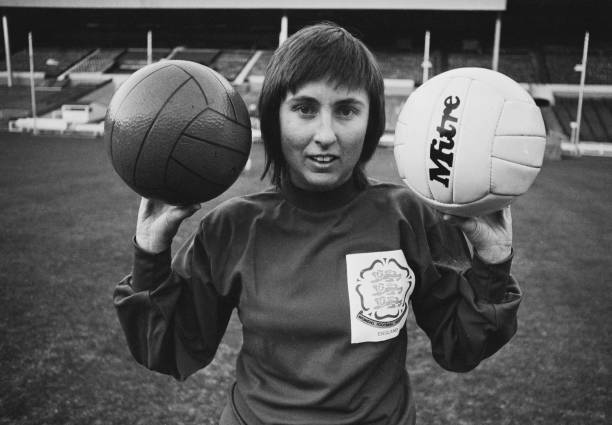 90网足球比分：专业解读每场关键比赛