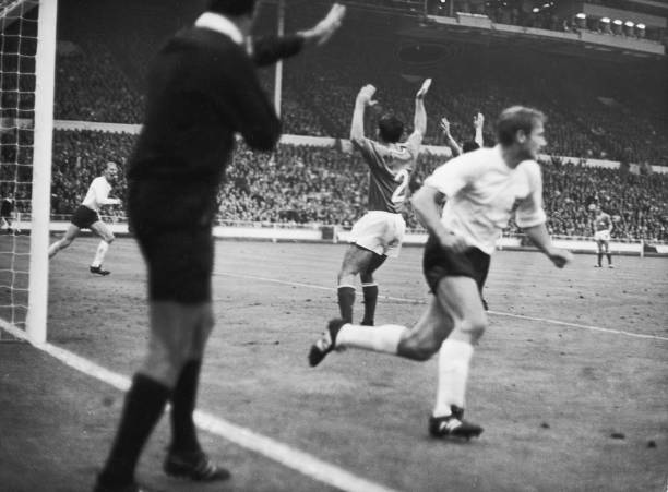 齐达内天外飞仙：2002年欧冠决赛的进球时刻