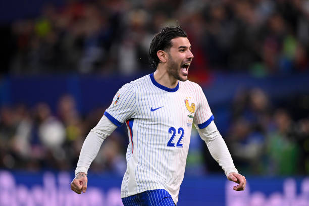 实时更新:中日足球比赛直播链接与比分追踪