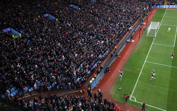 罗本失点+德罗巴头球：欧冠决赛关键瞬间