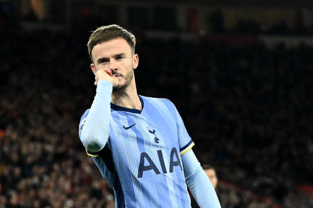 从巴萨到巴黎：梅西的俱乐部转会历程