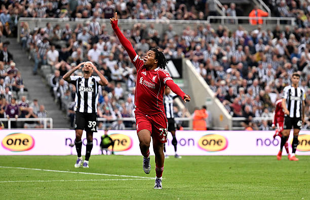 教练和球员如何利用越位规则制定战术？