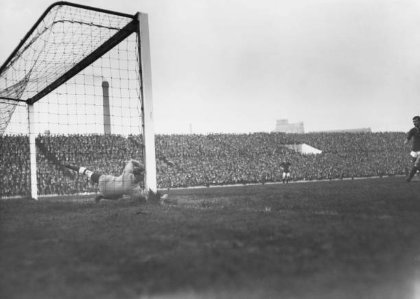 广东足球传奇:杜智仁的辉煌生涯与贡献