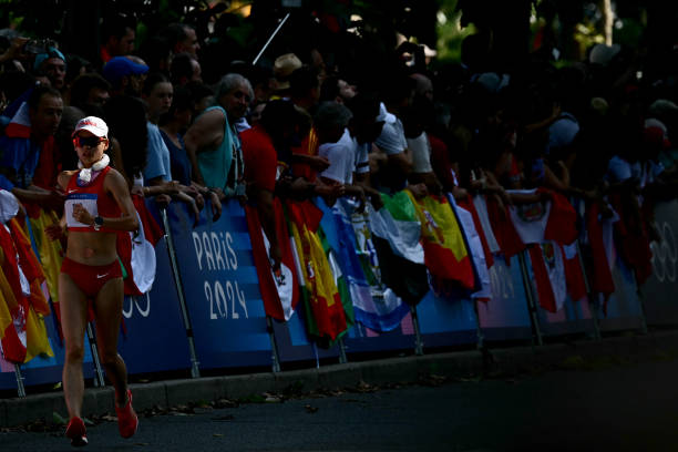 长跑不伤膝：正确的落地方式与身体姿态