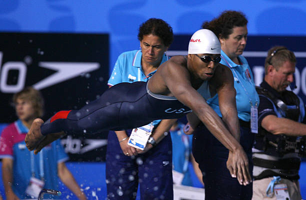 历史回眸：雅典马拉松的首届举办时间揭秘