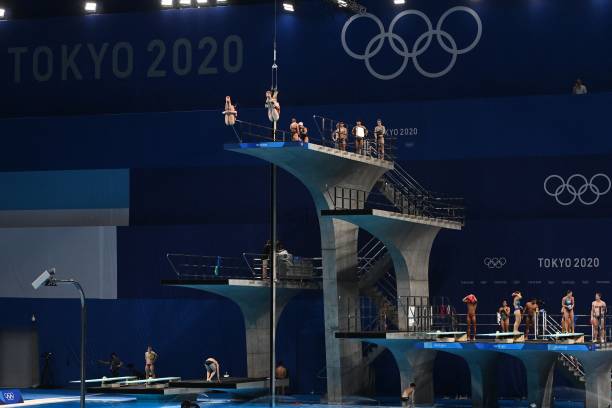 从跳水皇后到综艺宠儿：郭晶晶霍启刚的娱乐之旅