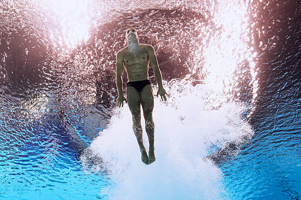 跳远中腿部前伸的力学原理与训练方法