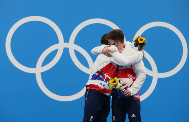 回顾2004：郭晶晶的辉煌时刻与霍启刚的初次关注