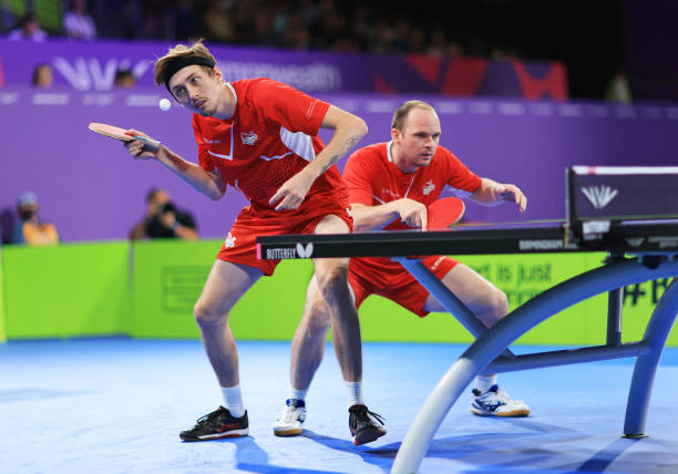 乒乓球材质与尺寸的关系：如何影响弹跳与速度