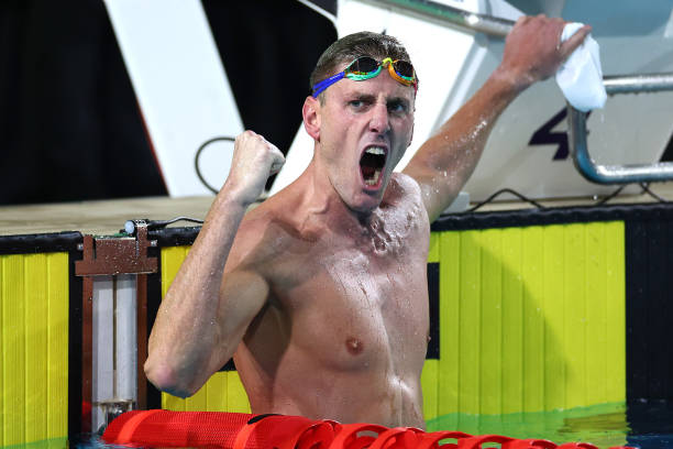 蝶泳动作技巧：如何游得更优雅