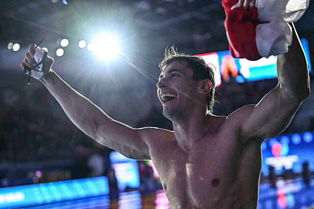 游泳比赛中的自由泳转身策略与技巧